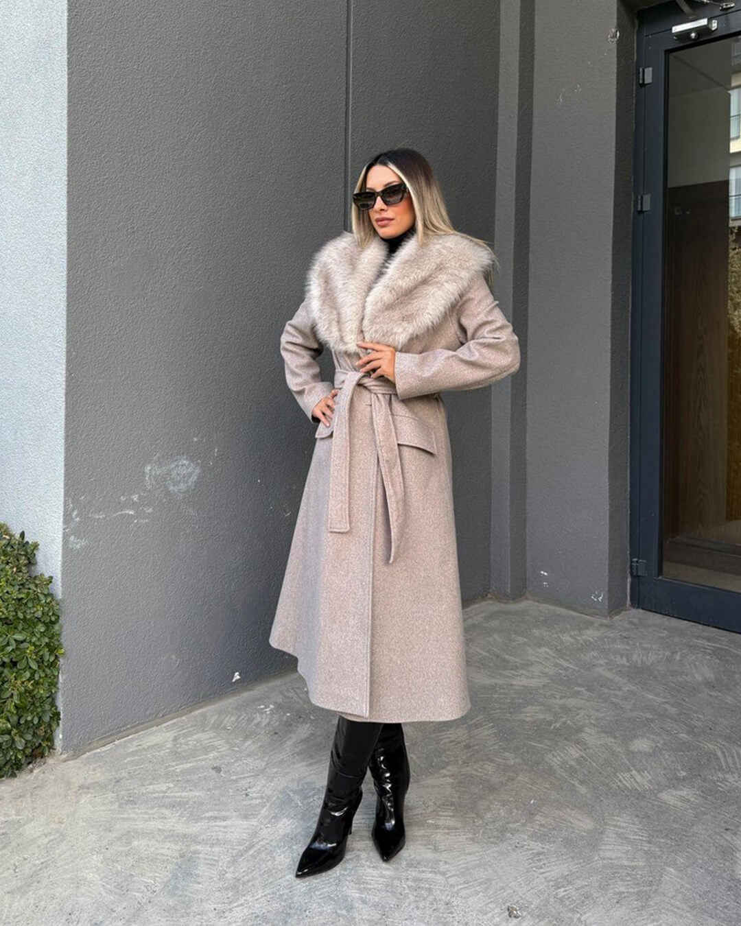 SOERA Flora Faux Fur Collar Maxi Coat - Jackets - 1005008156822535-;uL1764102180810229500 Beige S
