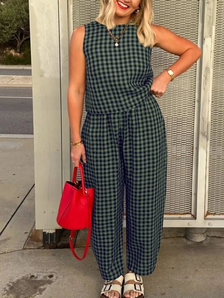 Wren Plaid Sleeveless Vest Nine Point Pants Set