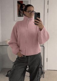 Daniela オーバーサイズ リブ ジップアップ セーター